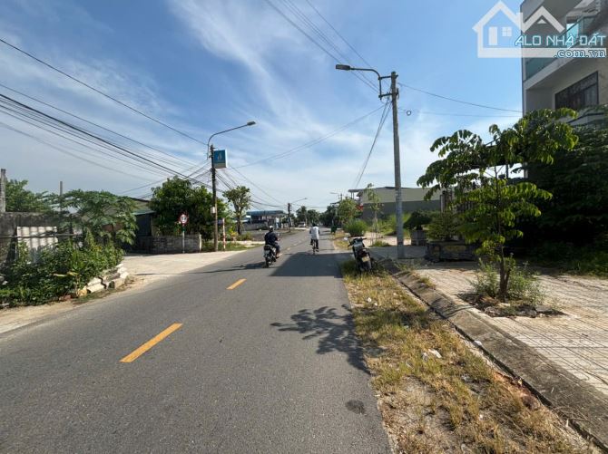 Bán đất mặt tiền Đặng Thùy Trâm, La Hà Sát trường học, 2 mặt thoáng, tiện kinh doanh