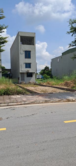 BÁN 100M2 ĐẤT TĐC GIA ĐÔNG - THUẬN THÀNH ,GIÁ 4,5 TỶ