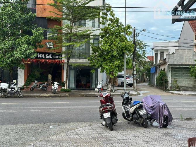 Lô Góc 2 Mặt Tiền Đồng Khởi - 5 Tỷ