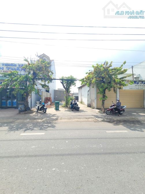 Bán đất 11.3x45m, mặt tiền đường ĐT.743C P. Tân Đông Hiệp gần Vincom 550