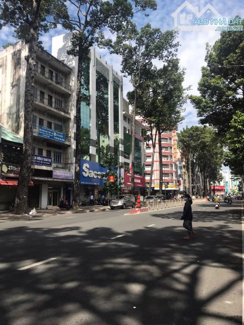 Chỉ 1 căn duy nhất MT Trần Hưng Đạo,P.5,Quận 5. DT:10x27m 5 tầng. Giá 95 tỷ TL. Thật 100%