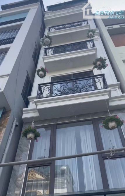 phố cổ Ngọc Lâm nhà oto 7 chỗ cực hiếm