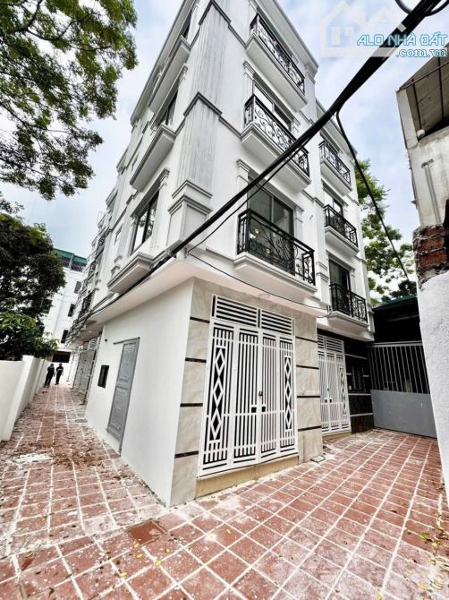 Bán căn GÓC xây mới 4 tầng 30m2. Chỉ 3.8 tỷ. Biên Giang, Hà Đông