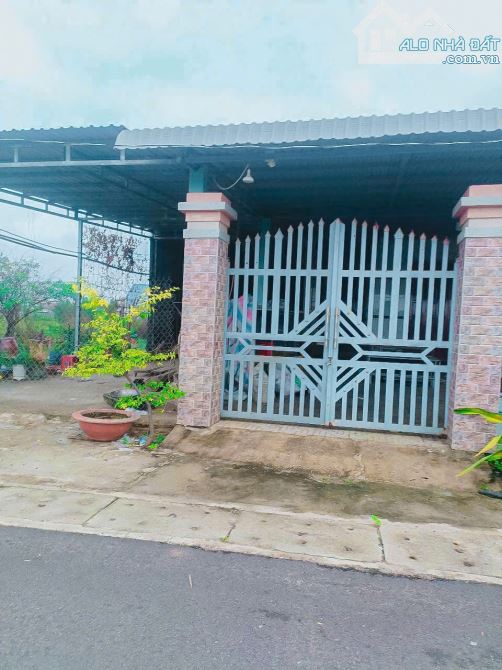 Hiếm, căn nhà 479m2 cách ngã 4 Hồ Tràm chỉ 1.5km, sẵn nhà, sẵn thổ cư, giá chỉ 6 tỷ còn TL