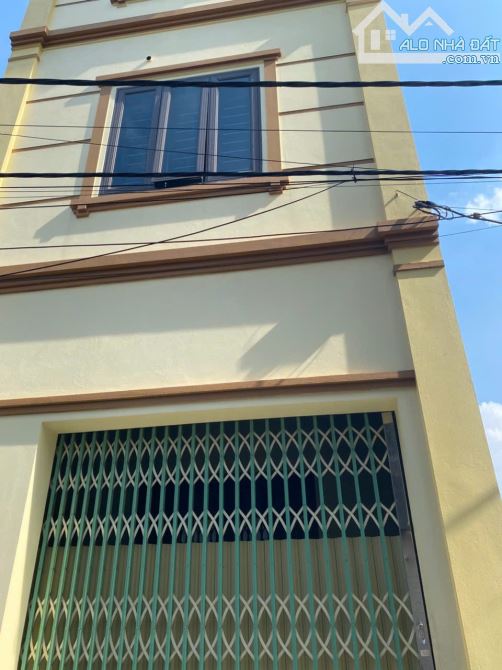 BÁN NHÀ GIÁP HẢI GIA LÂM Ô TÔ ĐỖ CỬA HÀNG XÓM VIN 1 VÀ ECOPARK