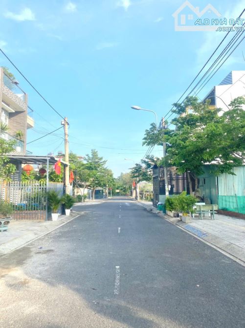 Cần bán gấp nhà gác lửng thổ cư khu TĐC Long Bình-Amata Biên Hòa, 76m2 giá chỉ hơn 2 tỷ.