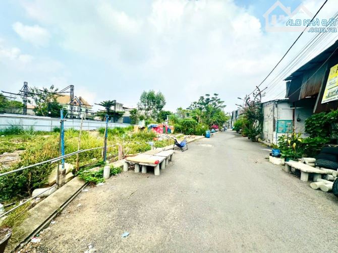 BÁN NHANH LÔ ĐẤT QUẬN 9 NGUYỄN XIỂN LONG THẠNH MỸ HÀNG XÓM VINHOME QUẬN 9