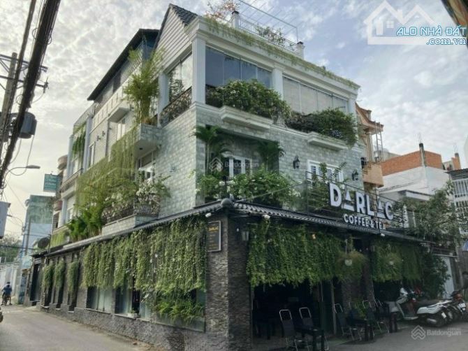 Bán nhà đối diện công viên  đường Gò Dầu  DT: 4.5x17m, vuông, nhà 4 tầng mới