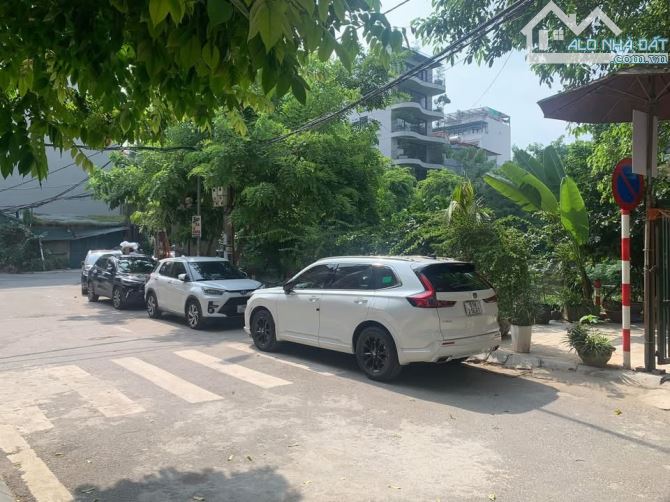 CẦN BÁN BIỆT THỰ SÂN VƯỜN TÂY HỒ 230m2 - 60 tỷ