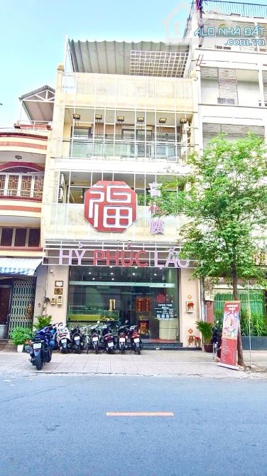 Bán Nhà MTKD Sầm Uất, Tản Đà Quận 5, DT: 7*18, 4 tầng, HĐT:90tr/Th, Vị Trí Đẹp, Giá 5X Tỷ