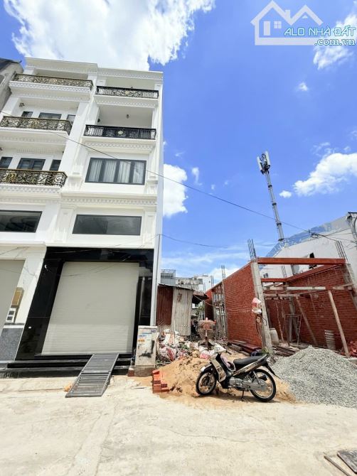 BÁN NHÀ PHƯỜNG 3 , TP TÂY NINH , GIẤ ĐẦU TƯ 5 TỶ 8 ,SỔ HỒNG RIÊNG , CHÍNH CHỦ CẦN BÁN