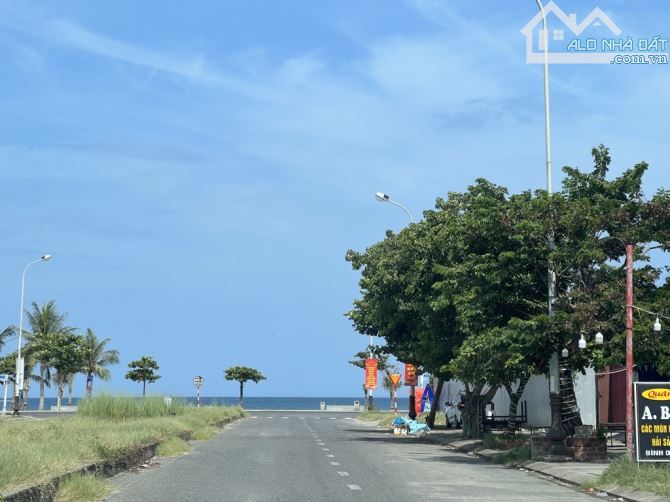 LÔ ĐẤT MẶT TIỀN ĐƯỜNG NGUYỄN HUY CHƯƠNG - CÁCH BIỂN 300M