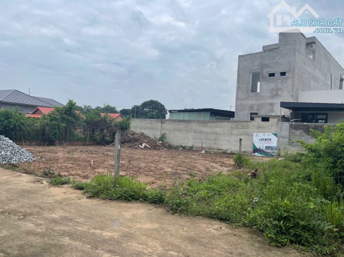 Chính chủ gửi bán lô đất đẹp tại đường nhánh bê tông, đường số 4, Tam Long – Hòa Long, Bà