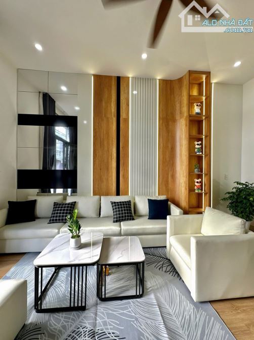 🏡 CHÍNH CHỦ GỬI BÁN NHÀ MẶT TIỀN 3 TẦNG FULL NỘI THẤT ĐƯỜNG BÀU HẠC 2  - CÓ SẴN HỢP ĐỒNG