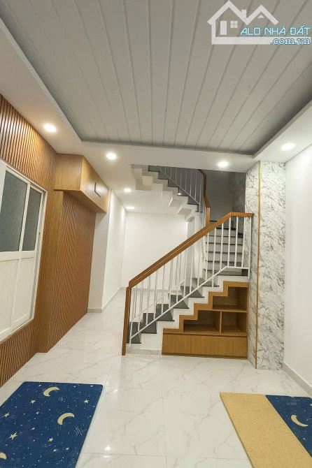Nhà còn mới, gần Emart 2, 3 Phòng ngủ, chỉ 5 tỷ hơn