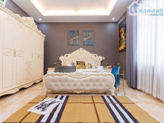 Bán nhà 2 mặt tiền Phan Chu Trinh siêu hot 🏢