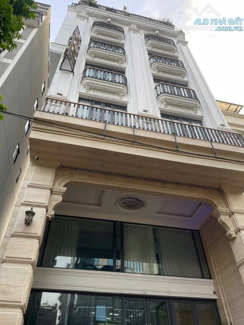 Bán toà nhà Hoàng Cầu xây mới, 9T thang máy, 110m2, 6.2mMT, 44 tỷ, 250 triệu/tháng