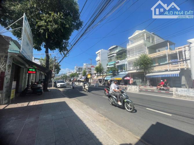 MỘT TRONG NHỮNG ĐIỂM KINH DOANH TỐT MT LÊ HỒNG PHONG. CHỈ TÍNH GIÁ ĐẤT