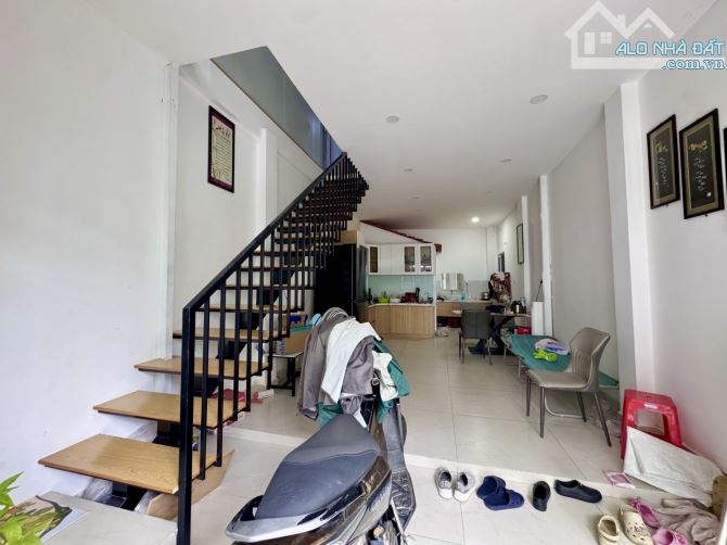 Nhà hiếm - khó tìm “2 tầng” sổ hồng riêng, giá chỉ 3.4 tỷ