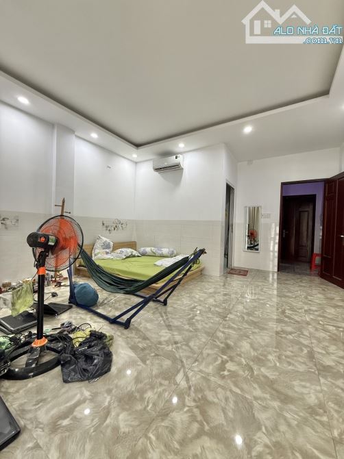 Nhà Hẻm Xe Hơi gần Mặt Tiền đường 18B, 75m2 ( 5 x 15 ) 4 TẦNG 4 PN, Ở và Kinh Doanh