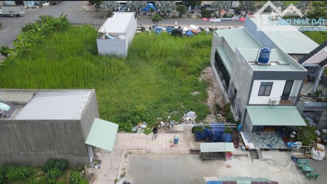 Ngợp Ban Cần Bán Nhanh Cặp Nền Đẹp Tịa KDC Hải Sơn,Đức Hòa.