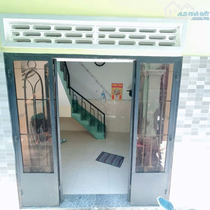 NHÀ 2 TẦNG TT NHA TRANG CHỈ 1,8 TỶ Hẻm xe máy, cách đường Hoàng Văn Thụ 50M.DT 43M