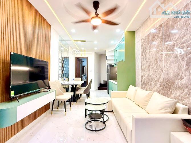 Cần bán nhà mới đẹp 1 lửng 2 lầu hẻm Lý Chính Thắng, Q3