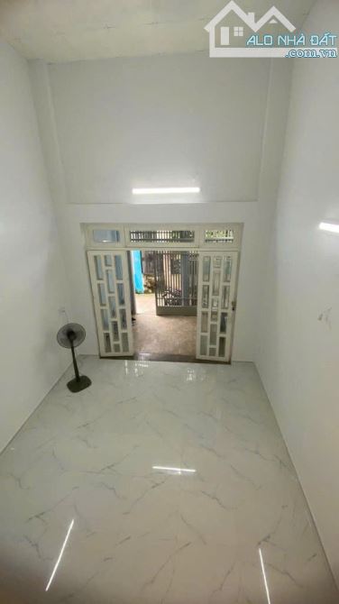 Cần bàn gấp nhà đường 53, Hiệp BÌnh Chánh, Thủ Đức, 70m2, 2 tầng, giá chỉ 5,5 tỷ