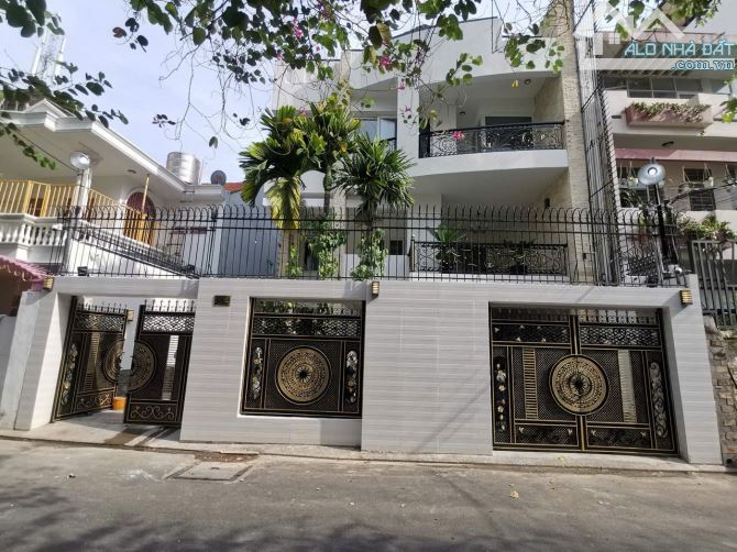 Bán tài sản nhà mặt tiền hẻm ba gác Cách Mạng Tháng Tám, P.11, Q.3 (DT:7x17m, CN 107m2)