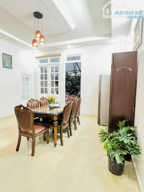 Bán Villa Nguyễn Hữu Cảnh Giá Ngộp - 183m2 Chỉ Với 8,6 Tỷ Thương Lượng Chính Chủ
