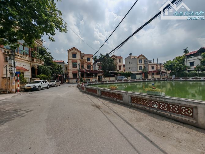 Bán đất Liên Mạc 30m2, mặt ngõ ô tô tránh, mặt tiền rộng, kinh doanh nhỏ giá 4,86 tỷ
