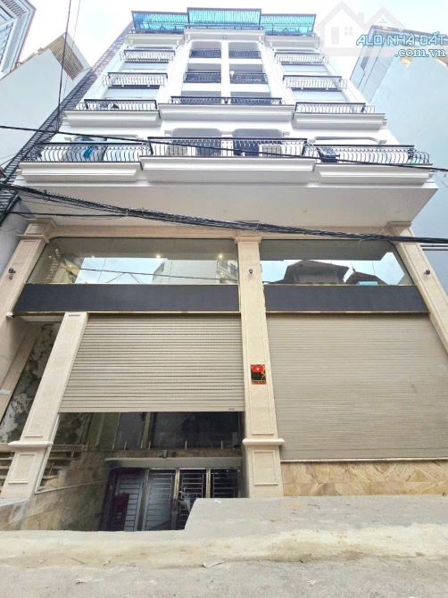 Bán căn hộ dòng tiền 3mặt thoáng-Xã Đàn-150m-9tầng có hầm-mặt tiền 8.2m-2.4 tỷ/năm-Đống Đa
