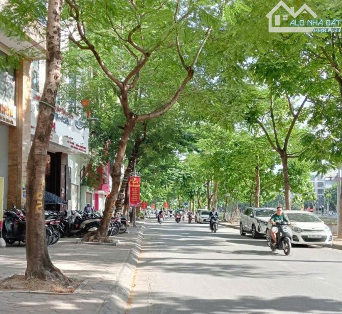 Bán tòa nhà mặt phố Vũ Tông Phan – 106m², 9 tầng T.Máy, 55 tỷ –dòng tiền 150Tr/T