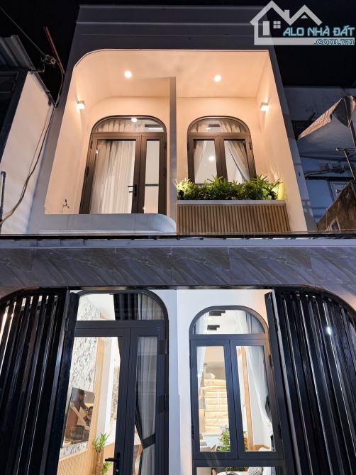 KHU VIP D5 – XÔ VIẾT NGHỆ TĨNH P25 – 52M² – 3PN – FULL NỘI THẤT – SÂN RỘNG ĐỂ XE – 6.35 TỶ