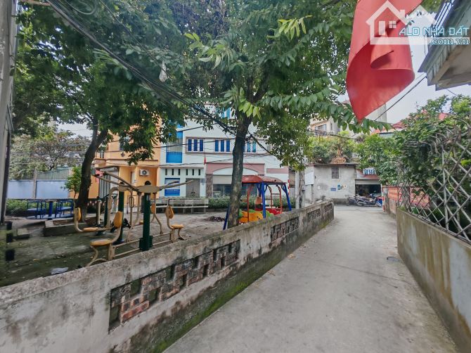Bán đất Thụy Phương 52m2 , Lô góc mặt tiền cực rộng, xây ccmn hết ý, giá 7,6 tỷ