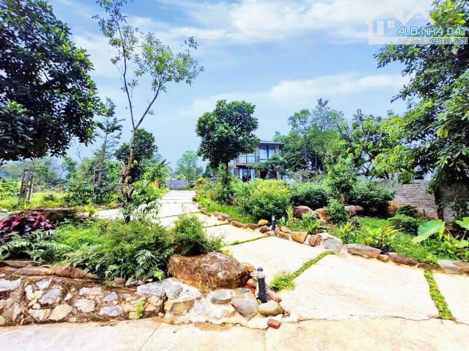 Biệt thự sẵn khuôn viên 2500m view đẹp, giáp vành đai 5 và trục chính phú mãn giá rẻ nhất