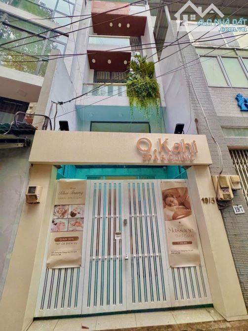 Bán nhà riêng đường 3 tháng 2. P11. Q10 DT: 3,65x13m - CN: 45.6m2 - 3 lầu mới
