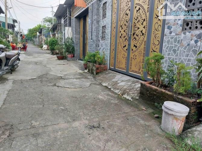 Bán nhà c4 ngay Tân Xuân Hóc Môn 4x12 ( 49m2 ) 890 TRIỆU Sổ hồng riêng sang tên ngay