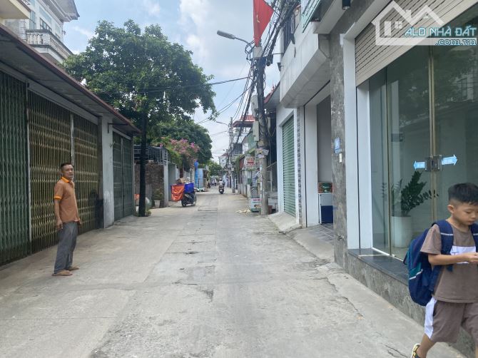 BÁN TRỤC 47M TRỤC CHÍNH LÀNG VÕNG LA GẦN CẦU THĂNG LONG GIÁ 4.55TỶ CÒN THƯƠNG LƯỢNG