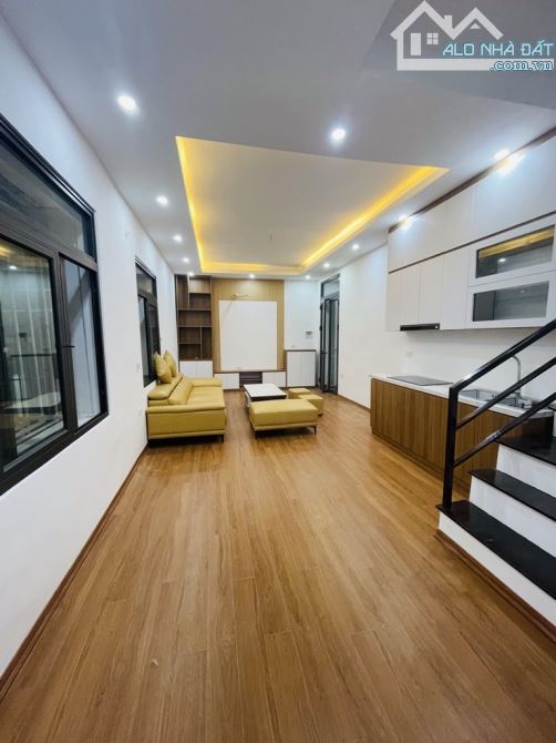 Bán gấp căn Tập thể ĐH Sư Phạm - Trần Quốc Hoàn 120m2 - 3 ngủ - chỉ 4.15 tỷ