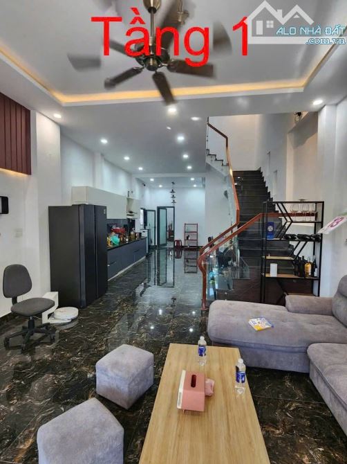 📌📌📌LÀM VIỆC TRỰC TIẾP GIÁ TỐT !!!Nhà 3 tầng Chơn Tâm 5