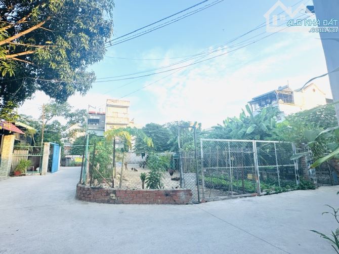 Bán nhanh lô góc nhánh đường Nguyễn Văn Linh,Phước Nguyên,Bà Rịa - Giá bán: 3 tỷ 800 triệu