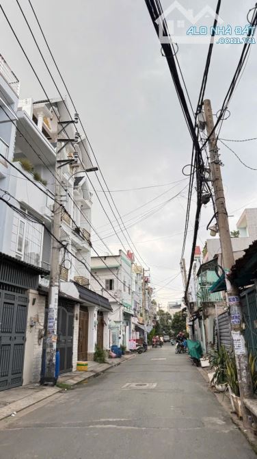Nhà Hẻm Xe Hơi đường Hương Lộ 2, 65m2 ( 4 x 16.2 ) 4 TẦNG 4 PN, Hẻm thông Ở và Kinh Doanh