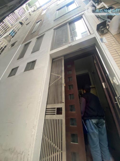 Bán nhà phố Nguyễn Trãi, 6 tầng, 44m2, 8.5tỷ, sổ đẹp