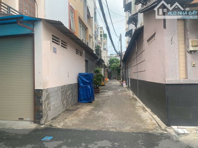 HIếm- bán dãy trọ ngay Emart Phan văn trị 5x18m- chỉ 8.8 tỷ có bớt