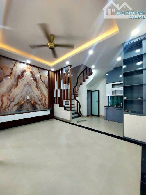 Bán Gấp Nhà Lô Góc -  Phan Đình Giót - Hà Đông🔥31M² X 5 Tầng💰Giá Chỉ: 7 Tỷ 95