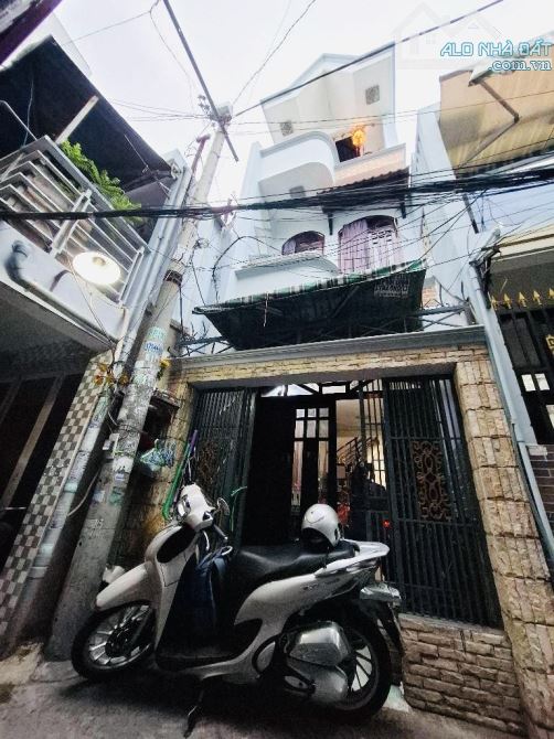 🌹NHÀ BÁN NGAY CHỢ TRẦN VĂN THÀNH, SÁT CẦU CHỮ Y P8, Q8 - 53M2 - SỔ HỒNG RIÊNG KO QUY HOẠC