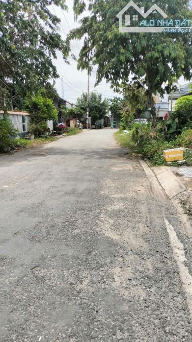 Bán Nhà Mặt Tiền Kinh Doanh Tam Đông 3, 50m ra Đặng Thúc Vịnh,105m2,2 Tầng BTCT Đường 8m
