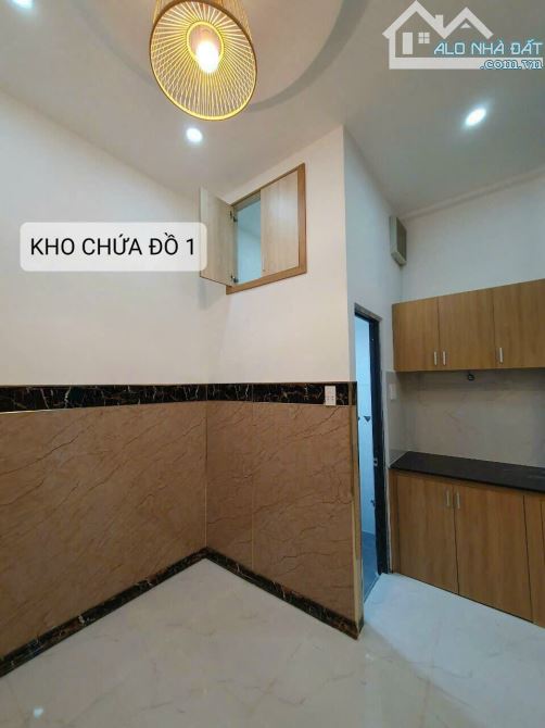 Bán nhà mini house xinh thông minh, 3 tầng Trần Quý Cáp, DT 40m2 có 2.7 tỷ, 60 triệu/m2