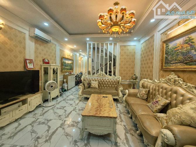 NHÀ ĐẸP PHỐ BẠCH MAI 65M2 x 4 tầng gần PHỐ - NGÕ RỘNG THOÁNG SÁNG